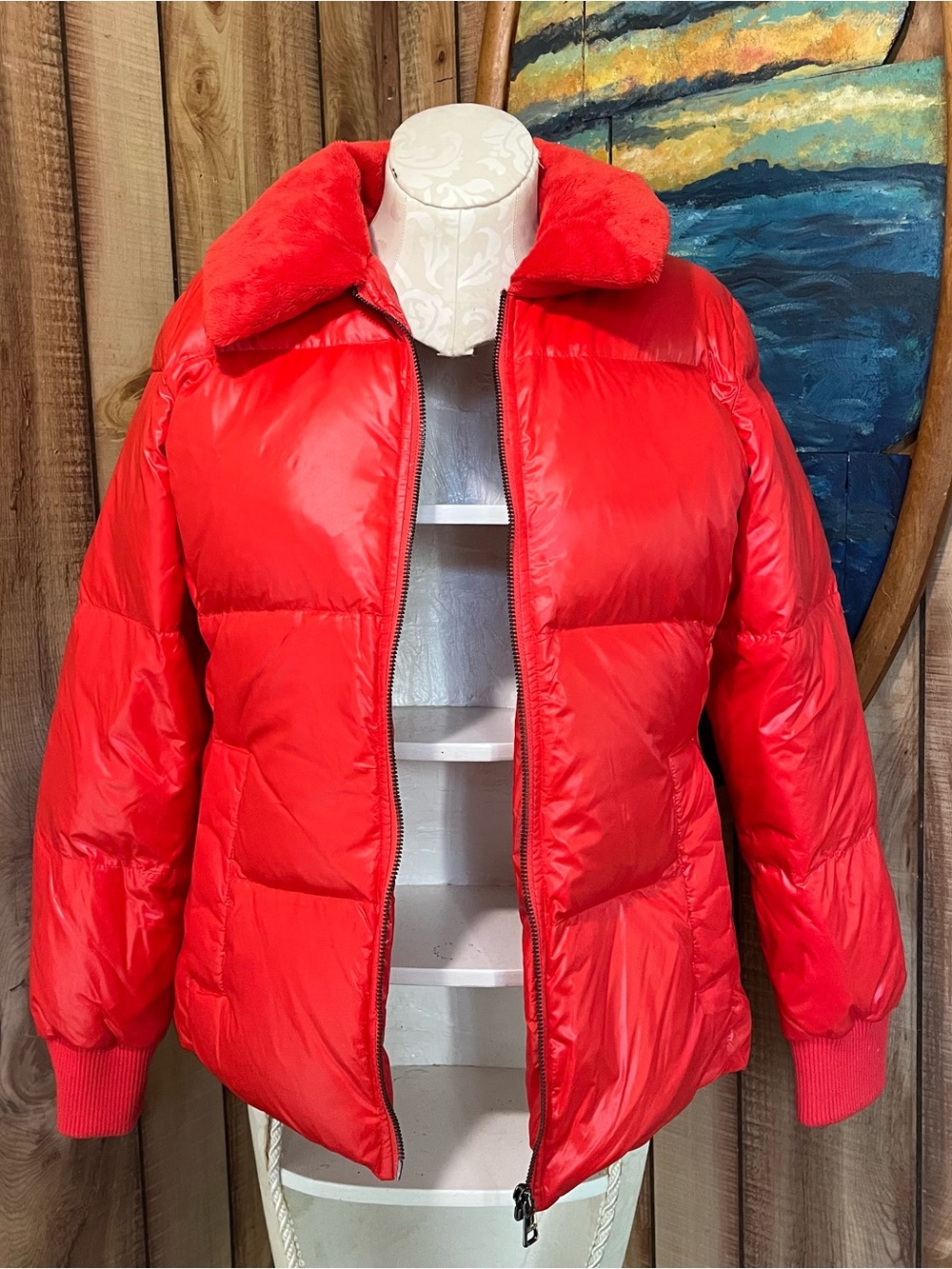 💋 Banana Republic Red Puffer Jacket with Plush Collar